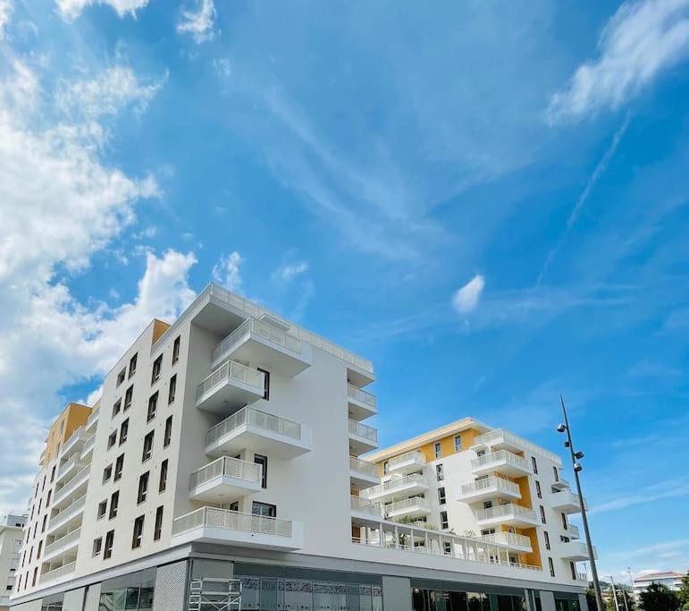 Logement Moderne Luxueux Parking Ac Cote De La Mer Nice Dış mekan fotoğraf